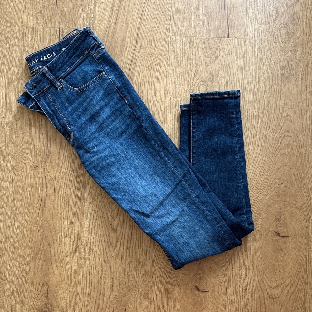 American Eagle Outfitters Women's Dark Blue Skinny Jeans